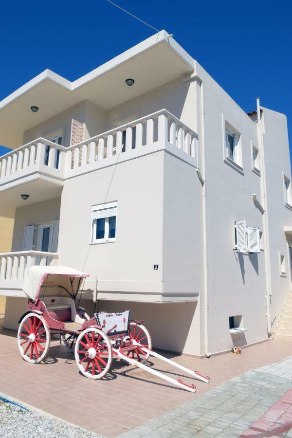 Mithos Premium Rooms Aγία Μαρίνα Εξωτερικό φωτογραφία