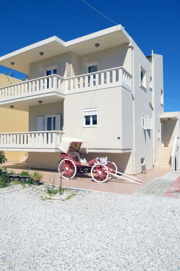 Mithos Premium Rooms Aγία Μαρίνα Εξωτερικό φωτογραφία